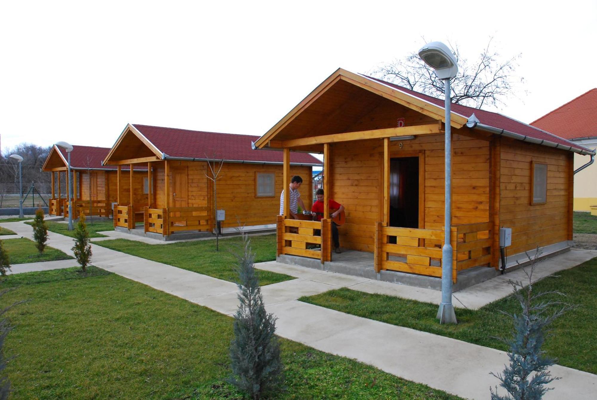 Akácliget Gyógy-és Strandfürdő Karcag Quarto foto